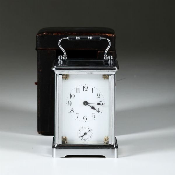 Officielle con sveglia. Cassa in metallo bianco con astuccio in pelle.  - Asta Antiquariato Ottobre  - Associazione Nazionale - Case d'Asta italiane