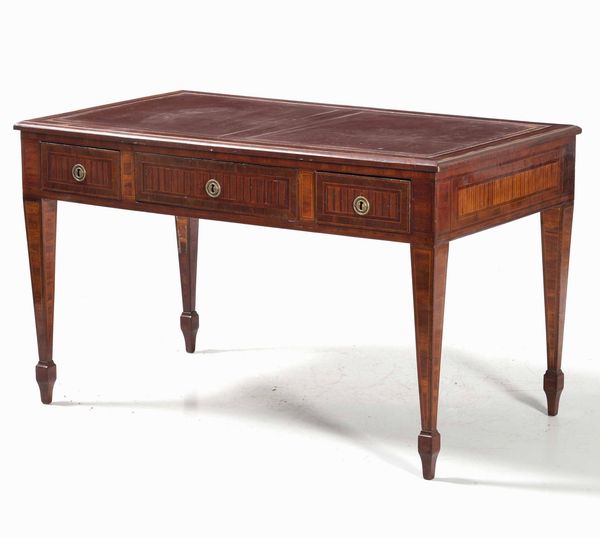 Diplomatica Luigi XVI lastronata ed intarsiata. fine XVIII secolo  - Asta Antiquariato Ottobre  - Associazione Nazionale - Case d'Asta italiane