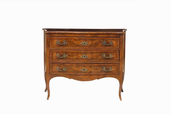 Commode lastronata in noce e radica di noce, Toscana XVIII secolo  - Asta Antiquariato Ottobre  - Associazione Nazionale - Case d'Asta italiane