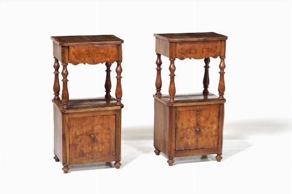 Lotto composto da due letti e due comodini, XIX secolo  - Asta Antiquariato Ottobre  - Associazione Nazionale - Case d'Asta italiane