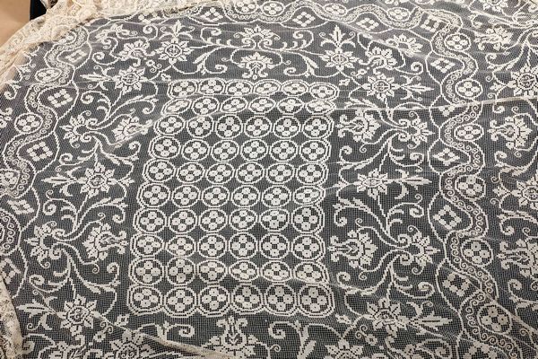 Copriletto XX secolo  - Asta Antiquariato Ottobre  - Associazione Nazionale - Case d'Asta italiane