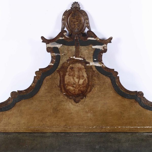 Testiera in legno sagomato, laccato e dorato, XIX secolo  - Asta Antiquariato Ottobre  - Associazione Nazionale - Case d'Asta italiane