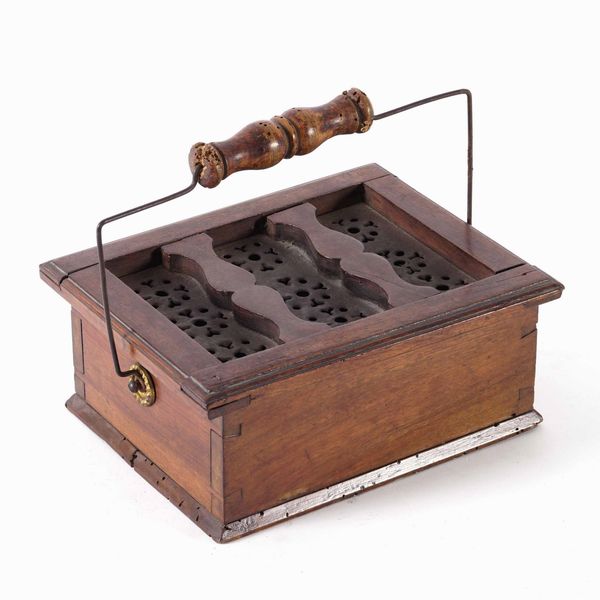 Scaldino in legno e metallo  - Asta Antiquariato Ottobre  - Associazione Nazionale - Case d'Asta italiane