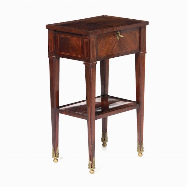 Tavolino lastronato in palissandro e filettato, XVIII-XIX secolo  - Asta Antiquariato Ottobre  - Associazione Nazionale - Case d'Asta italiane