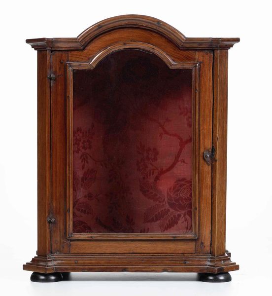 Teca in legno di noce, XVIII secolo  - Asta Antiquariato Ottobre  - Associazione Nazionale - Case d'Asta italiane