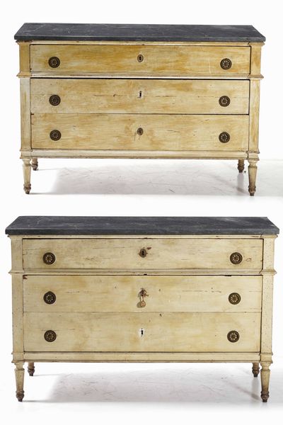 Coppia di cassettoni in stile Luigi XVI in legno laccato  - Asta Antiquariato Ottobre  - Associazione Nazionale - Case d'Asta italiane