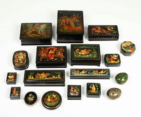 Lotto di scatole in legno dipinto  - Asta Antiquariato Ottobre  - Associazione Nazionale - Case d'Asta italiane