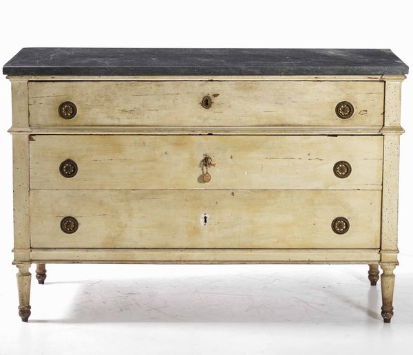 Coppia di cassettoni in stile Luigi XVI in legno laccato  - Asta Antiquariato Ottobre  - Associazione Nazionale - Case d'Asta italiane