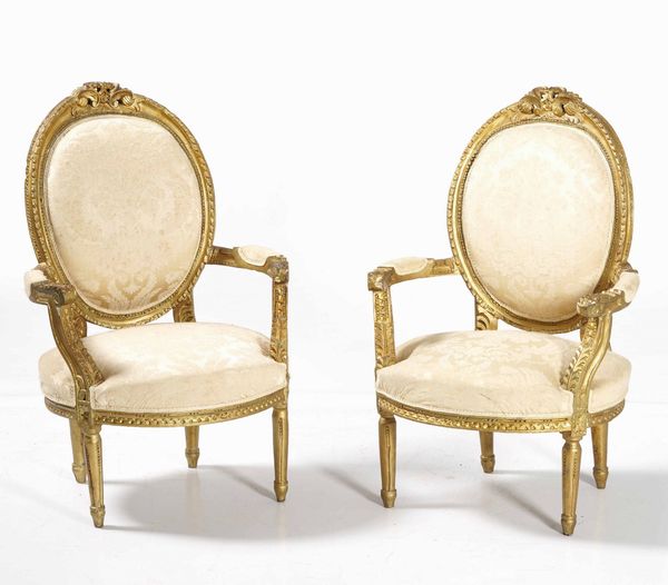 Coppia poltrone in stile Luigi XVI in legno dorato  - Asta Antiquariato Ottobre  - Associazione Nazionale - Case d'Asta italiane