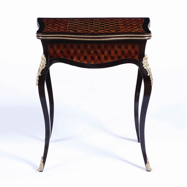 Tavolo da gioco intarsiato a motivi geometrici. XIX secolo  - Asta Antiquariato Ottobre  - Associazione Nazionale - Case d'Asta italiane