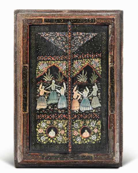 Specchio con cornice in legno dipinto a due ante. Persia, XIX secolo  - Asta Antiquariato Ottobre  - Associazione Nazionale - Case d'Asta italiane