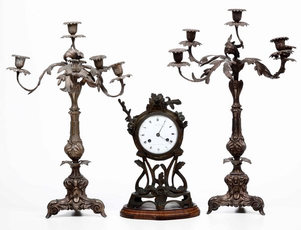 Coppia di candelabri in metallo dorato  - Asta Antiquariato Ottobre  - Associazione Nazionale - Case d'Asta italiane