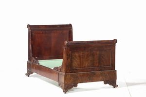 Lotto composto da due letti e due comodini, XIX secolo  - Asta Antiquariato Ottobre  - Associazione Nazionale - Case d'Asta italiane