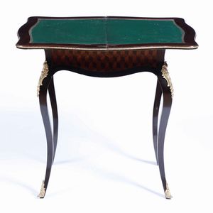 Tavolo da gioco intarsiato a motivi geometrici. XIX secolo  - Asta Antiquariato Ottobre  - Associazione Nazionale - Case d'Asta italiane