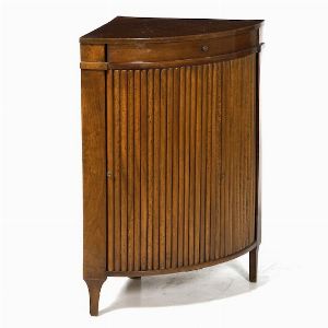 Angoliera in noce con apertura a serranda. XIX secolo  - Asta Antiquariato Ottobre  - Associazione Nazionale - Case d'Asta italiane