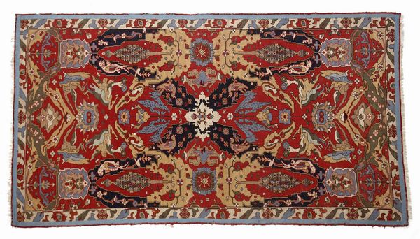 ANATOLIA : Tappeto a campo rosso e azzurro con decorazioni fitomorfe e animali  - Asta Asta 379 | ARTE ANTICA E DEL XIX SECOLO - Dipinti antichi e antiquariato  Online - Associazione Nazionale - Case d'Asta italiane