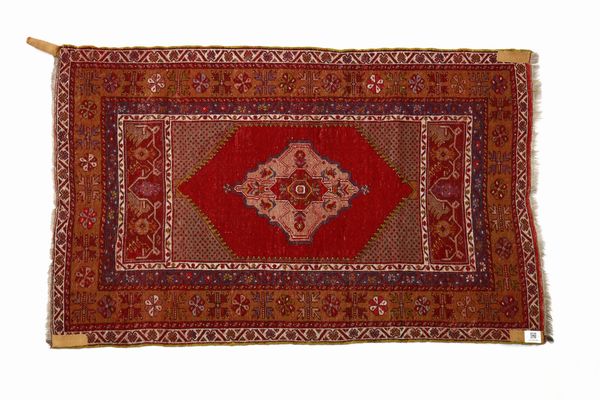 KIRCHERIR : Tappeto Turco, primi novecento  - Asta Asta 379 | ARTE ANTICA E DEL XIX SECOLO - Dipinti antichi e antiquariato  Online - Associazione Nazionale - Case d'Asta italiane