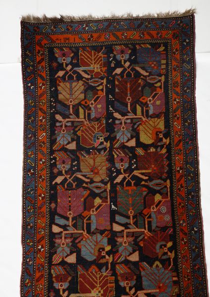 KARABAGH : Tappeto passatoia con decorazioni geometriche, 1940 circa  - Asta Asta 379 | ARTE ANTICA E DEL XIX SECOLO - Dipinti antichi e antiquariato  Online - Associazione Nazionale - Case d'Asta italiane