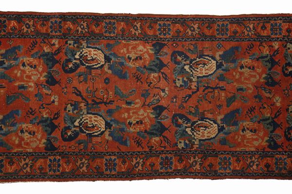 SENNE' : Tappeto passatoia Senn�, Persia  - Asta Asta 379 | ARTE ANTICA E DEL XIX SECOLO - Dipinti antichi e antiquariato  Online - Associazione Nazionale - Case d'Asta italiane