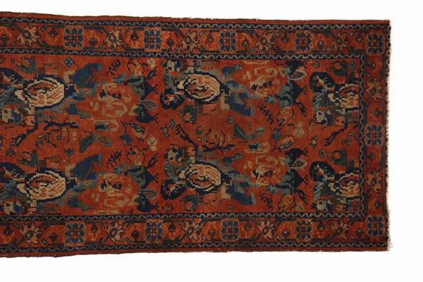 SENNE' : Tappeto passatoia Senn�, Persia  - Asta Asta 379 | ARTE ANTICA E DEL XIX SECOLO - Dipinti antichi e antiquariato  Online - Associazione Nazionale - Case d'Asta italiane