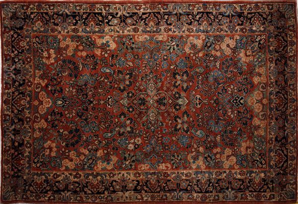 MANIFATTURA PERSIANA DEL XX SECOLO : Tappeto Saruk, campo rosa con decoro floreale e bordura con foglie e fiori  - Asta Asta 379 | ARTE ANTICA E DEL XIX SECOLO - Dipinti antichi e antiquariato  Online - Associazione Nazionale - Case d'Asta italiane