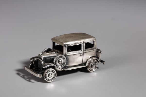 ARGENTIERE ITALIANO DEL XX SECOLO : Collezione di 13 modellini d'auto d'epoca in argento  - Asta Asta 379 | ARTE ANTICA E DEL XIX SECOLO - Dipinti antichi e antiquariato  Online - Associazione Nazionale - Case d'Asta italiane