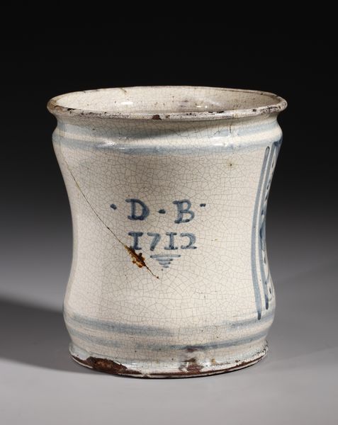 MANIFATTURA NAPOLETANA DEL XVIII SECOLO : Albarello in maiolica bianca e blu decorato a paesaggio e rovine sul fronte, sul retro sigla D.B. e data 1712  - Asta Asta 379 | ARTE ANTICA E DEL XIX SECOLO - Dipinti antichi e antiquariato  Online - Associazione Nazionale - Case d'Asta italiane