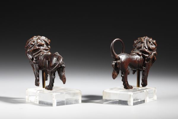 SCULTORE DEL XVIII SECOLO : Coppia di leoni in legno intagliato  - Asta Asta 379 | ARTE ANTICA E DEL XIX SECOLO - Dipinti antichi e antiquariato  Online - Associazione Nazionale - Case d'Asta italiane