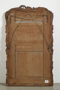 MANIFATTURA DEL XIX SECOLO : Specchiera in noce intagliata a motivi fitomorfi e a volute  - Asta Asta 379 | ARTE ANTICA E DEL XIX SECOLO - Dipinti antichi e antiquariato  Online - Associazione Nazionale - Case d'Asta italiane