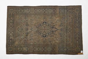 KASHAN : Tappeto Kashan, Persia, campo bruno con decoro floreale  - Asta Asta 379 | ARTE ANTICA E DEL XIX SECOLO - Dipinti antichi e antiquariato  Online - Associazione Nazionale - Case d'Asta italiane