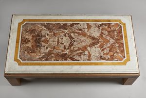 MANIFATTURA ITALIANA DEL XIX SECOLO - Piano in commesso di marmi