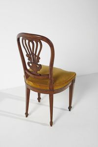 MANIFATTURA DEL XIX SECOLO : Coppia di sedie in stile Luigi XVI in noce, schienale a giorno e seduta imbottita e coppia di comodini in stile Impero circolari lastronati in noce  - Asta Asta 379 | ARTE ANTICA E DEL XIX SECOLO - Dipinti antichi e antiquariato  Online - Associazione Nazionale - Case d'Asta italiane