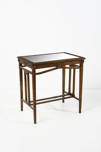 MANIFATTURA ITALIANA DEGLI INIZI DEL XX SECOLO - Tavolino in legno in stile Art Deco con piano a specchio