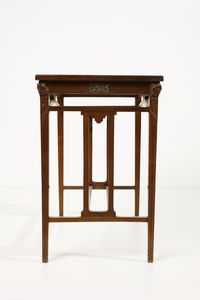 MANIFATTURA ITALIANA DEGLI INIZI DEL XX SECOLO : Tavolino in legno in stile Art Deco con piano a specchio  - Asta Asta 379 | ARTE ANTICA E DEL XIX SECOLO - Dipinti antichi e antiquariato  Online - Associazione Nazionale - Case d'Asta italiane