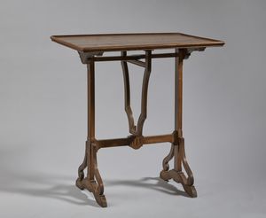 GALL : Tavolo inclinabile in legno, piano intarsiato a motivi vegetali  - Asta Asta 379 | ARTE ANTICA E DEL XIX SECOLO - Dipinti antichi e antiquariato  Online - Associazione Nazionale - Case d'Asta italiane
