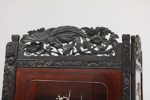 ARTE GIAPPONESE : Paravento in lacca e legno ebanizzato con decorazioni in madreperla  - Asta Asta 379 | ARTE ANTICA E DEL XIX SECOLO - Dipinti antichi e antiquariato  Online - Associazione Nazionale - Case d'Asta italiane