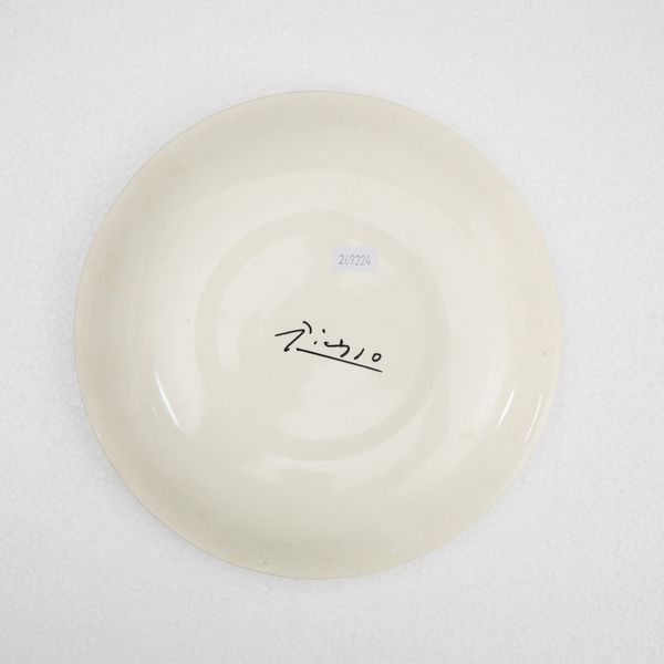 Pablo Picasso : Volto - Colomba della pace (Coppia di piatti)  - Asta Arte moderna e contemporanea - Associazione Nazionale - Case d'Asta italiane