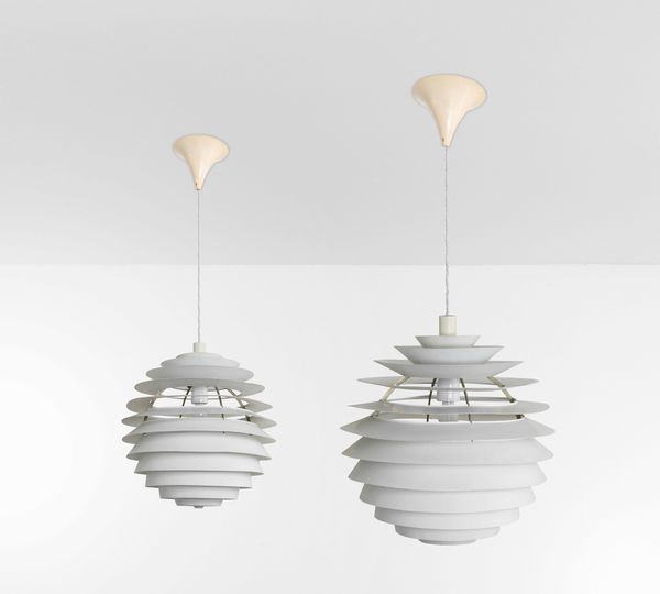 Poul  Henningsen : Due lampade a sospensione mod. Louvre  - Asta Design 200 - Associazione Nazionale - Case d'Asta italiane