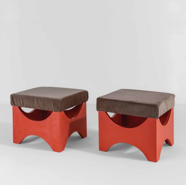ETTORE SOTTSASS : Due pouf mod. Dado T29  - Asta Design 200 - Associazione Nazionale - Case d'Asta italiane