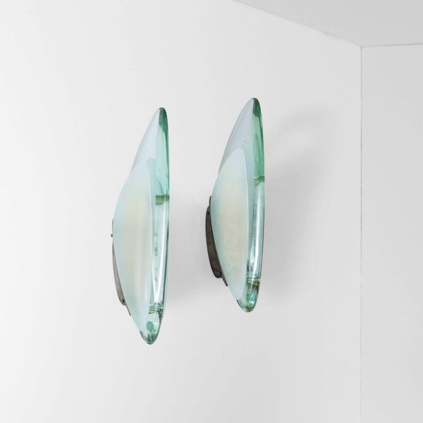 MAX INGRAND : Coppia di lampade da parete mod. 1552  - Asta Design 200 - Associazione Nazionale - Case d'Asta italiane