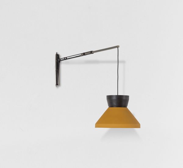 OSCAR TORLASCO : Lampada da parete estensibile  - Asta Design 200 - Associazione Nazionale - Case d'Asta italiane