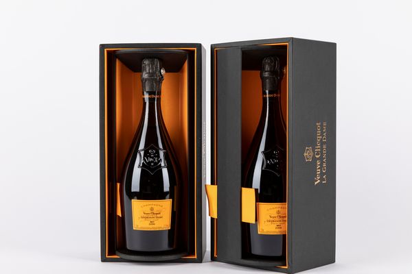 FRANCIA : Veuve Clicquot Ponsardin La Grande Dame Brut (2 BT)  - Asta Vini e distillati - Associazione Nazionale - Case d'Asta italiane