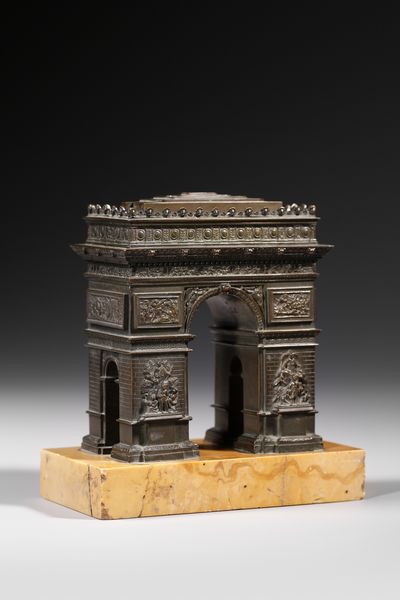 BRONZISTA DEL XIX SECOLO : Arc de Triomphe in bronzo su base in marmo giallo  - Asta Asta 381 | ARTE ANTICA E DEL XIX SECOLO - Dipinti del XIX secolo  Online - Associazione Nazionale - Case d'Asta italiane