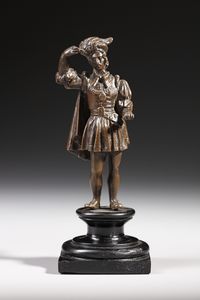 BRONZISTA DEL XIX SECOLO - Figura di gentiluomo in abiti rinascimentali