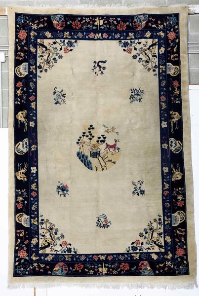 Tappeto Cina prima met� XX secolo  - Asta Tappeti - Associazione Nazionale - Case d'Asta italiane