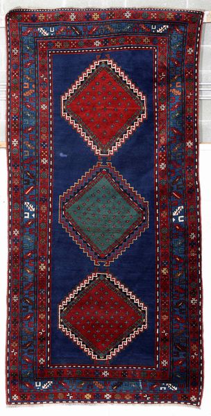 Tappeto Kazak, Caucaso inizio XX secolo  - Asta Tappeti - Associazione Nazionale - Case d'Asta italiane