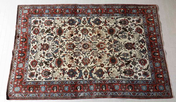 Lotto di due tappeti Persia inizio XX secolo  - Asta Tappeti - Associazione Nazionale - Case d'Asta italiane