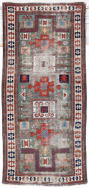 Tappeto Kazak, Caucaso seconda met� XIX secolo  - Asta Tappeti - Associazione Nazionale - Case d'Asta italiane