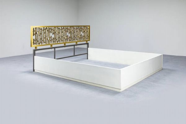 FRIGERIO - DESIO : Letto in bronzo. Fine anni '60 cm 92x186x203  - Asta Design e illuminazione - Associazione Nazionale - Case d'Asta italiane