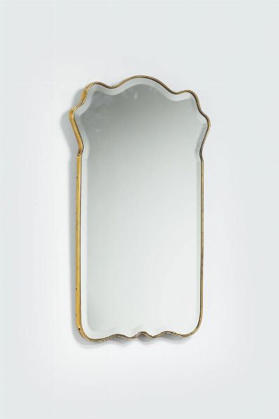 PRODUZIONE ITALIANA : Specchio con bordo in ottone. Anni '50 cm 86x56  - Asta Design e illuminazione - Associazione Nazionale - Case d'Asta italiane
